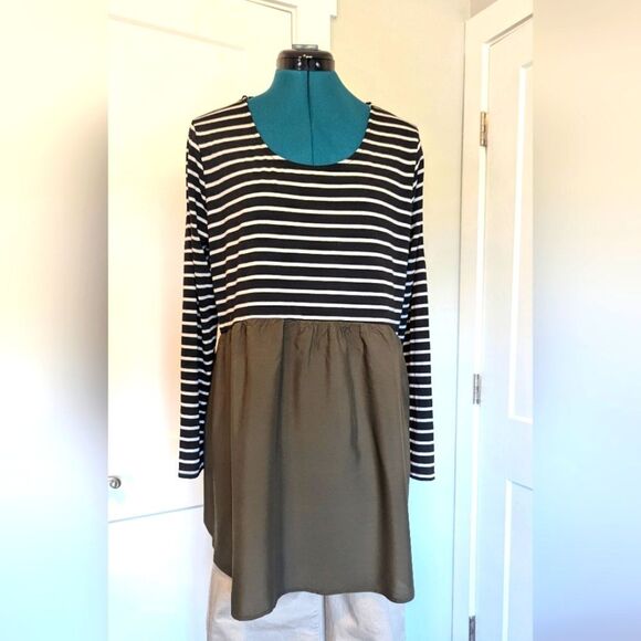 Umgee Tops - Umgee women's babydoll tunic black & white stripe & olive boho chic flirty sz XL